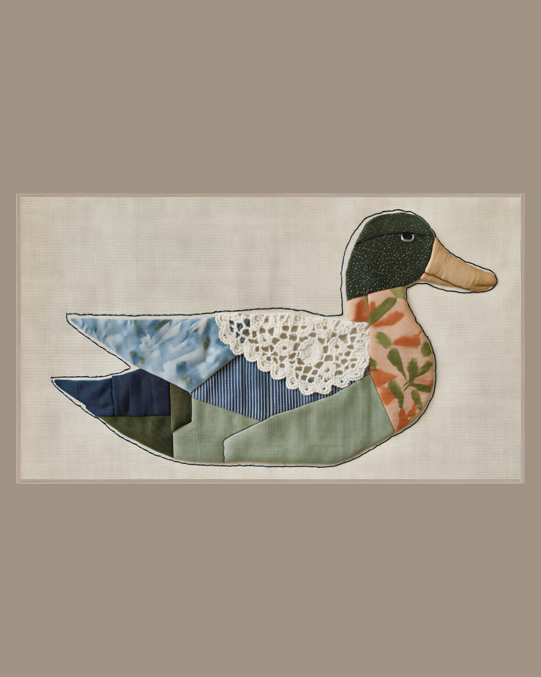 Video of the Patchwork Lace Duck Frame TV art in a room